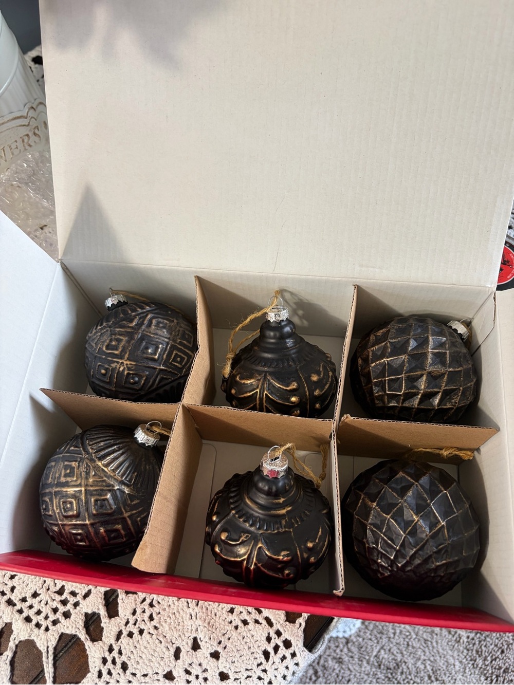 Lenox Black and Gold Vintage Style Sculpted Holiday Ornament Set, 6-Pack